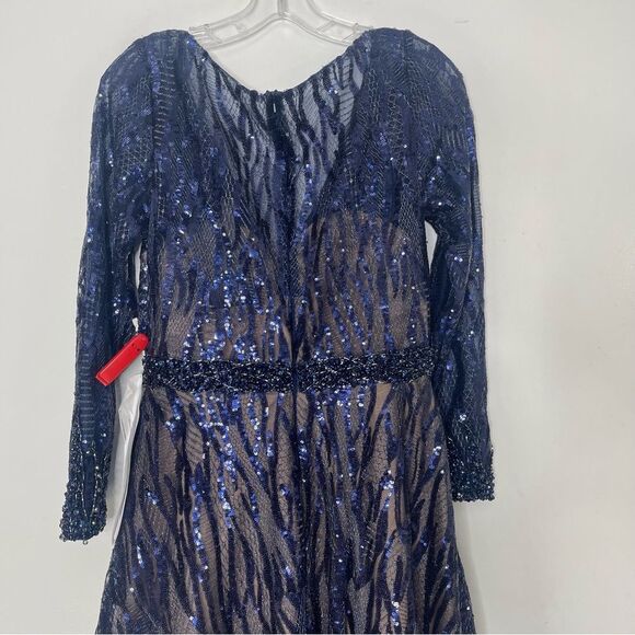 Elegant Navy Lace Evening Gown - Picture 10 of 14